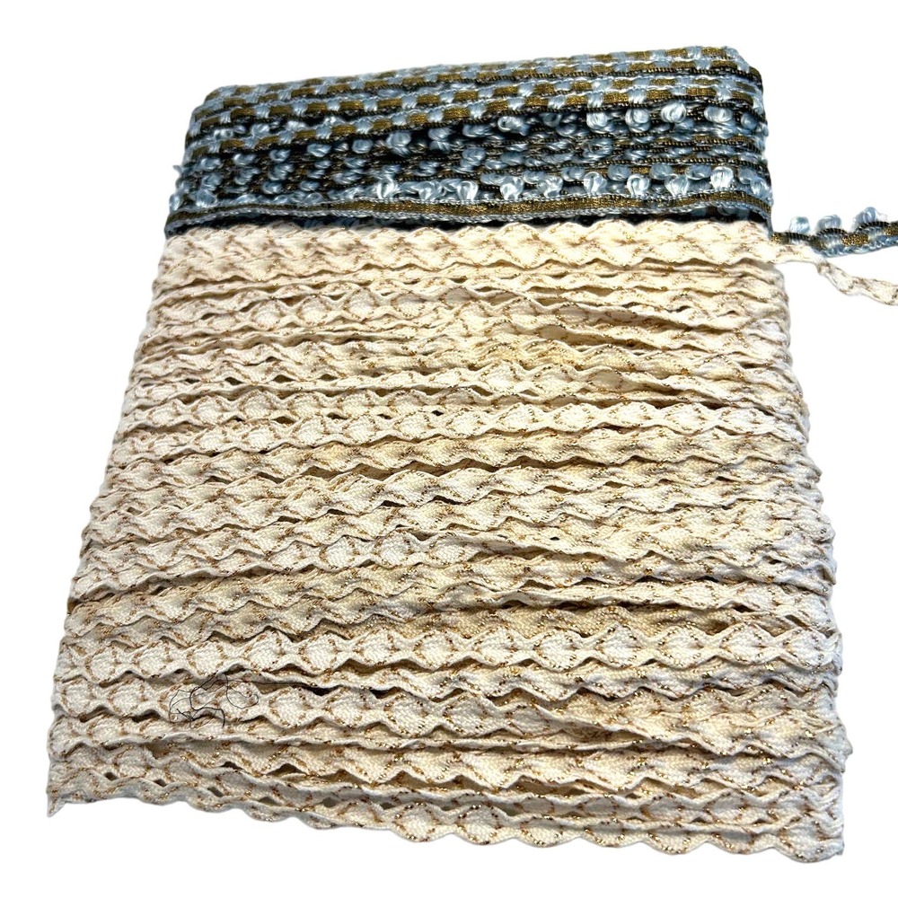 Vintage Trim 13 Yards 9" Blue Brown, 32 Yards 22" White Gold‎